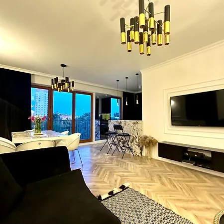 Mozarta Sky Terrace Vip 2-bed Appartamento Cracovia