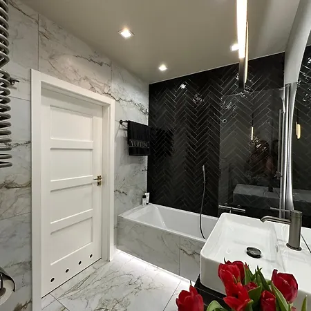 Mozarta Sky Terrace Vip 2-bed شقة